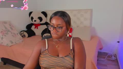 A N A  my connection hours are from 600 pm to 12 pm Colombian time online show from 01/11/25, 01:27