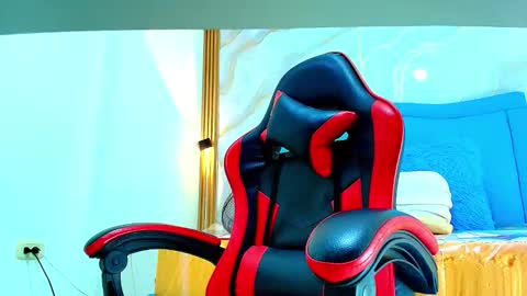 Snapshot of anapau_cooper chatting on 03/18/26, 05:21 A N A P A U L A online show from 03/18/26, 05:21