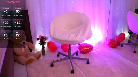 Anna online show from 03/10/25, 05:22