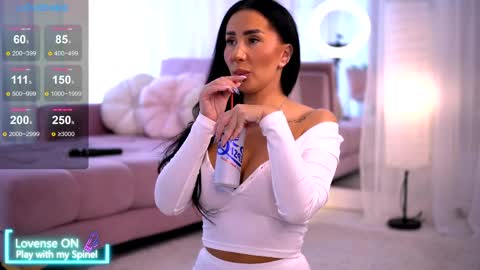 Snapshot of anarhodes chatting on 03/31/26, 09:15 Anna online show from 03/31/26, 09:15