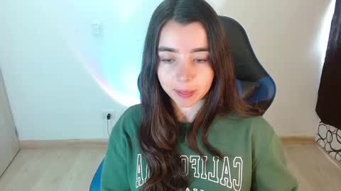 Snapshot of anarosse__ chatting on 02/12/25, 01:59 ana 3 online show from 02/12/25, 01:59