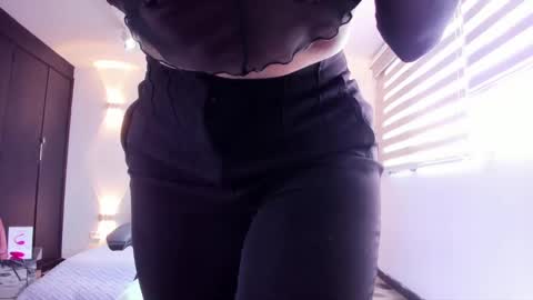 Snapshot of anaruiz1_ chatting on 01/20/25, 03:39 ana online show from 01/20/25, 03:39