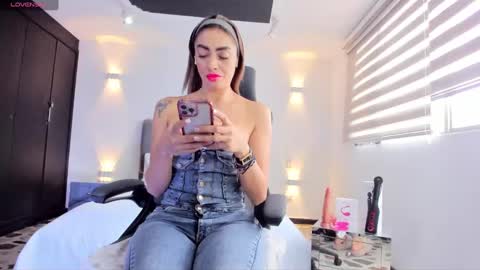 Snapshot of anaruiz1_ chatting on 02/01/25, 03:18 ana online show from 02/01/25, 03:18