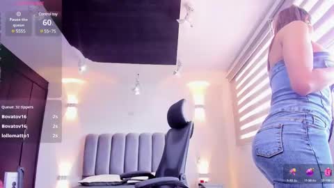 Snapshot of anaruiz1_ chatting on 03/01/25, 04:00 ana online show from 03/01/25, 04:00