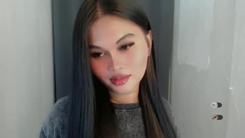 Snapshot of anaruru_ chatting on 05/21/26, 02:35 ANA online show from 05/21/26, 02:35