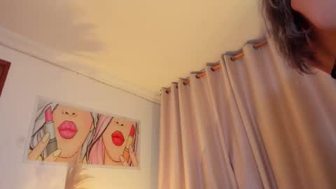 Snapshot of anaskinny chatting on 10/31/25, 08:10 Ana online show from 10/31/25, 08:10