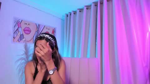 Snapshot of anaskinny chatting on 11/21/25, 07:56 Ana online show from 11/21/25, 07:56