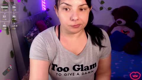 Snapshot of anaspark chatting on 10/06/25, 01:19 Ana online show from 10/06/25, 01:19