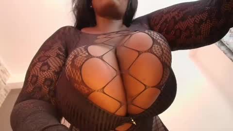 Snapshot of anaspencerx chatting on 03/01/25, 09:48 ana  online show from 03/01/25, 09:48