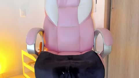 Anastacia online show from 01/17/25, 06:57