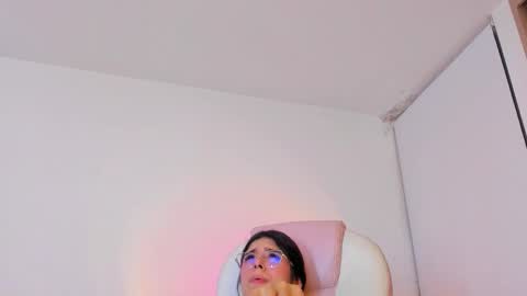 Snapshot of anastaciablake chatting on 03/19/26, 01:53 Anastacia online show from 03/19/26, 01:53