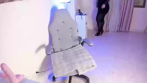 Anastacia online show from 03/10/26, 12:43