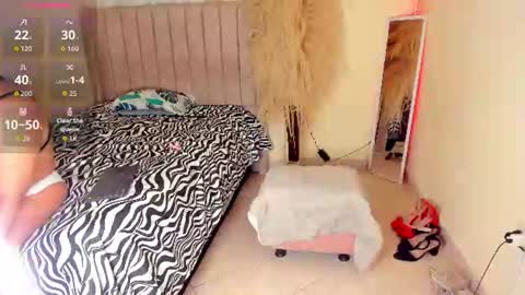 Snapshot of anastacya_ chatting on 07/15/26, 12:05 Anastacia online show from 07/15/26, 12:05