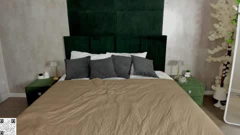 Anastasia online show from 10/09/25, 01:03