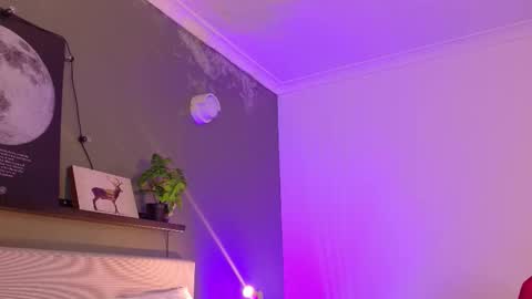 Kendra  online show from 11/06/25, 10:16