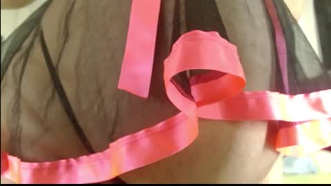 Snapshot of anawatson_ chatting on 01/23/25, 05:52 Ana online show from 01/23/25, 05:52