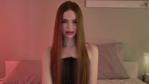 anayalowe online show from 06/12/26, 10:25