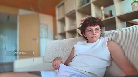 Snapshot of anddres_boss chatting on 10/04/25, 10:57 Tell Me ANDRESS ----- online show from 10/04/25, 10:57