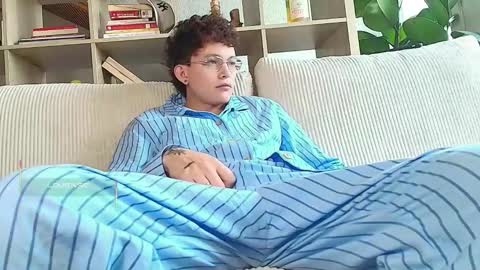 Snapshot of anddres_boss chatting on 10/13/25, 12:16 Tell Me ANDRESS ----- online show from 10/13/25, 12:16