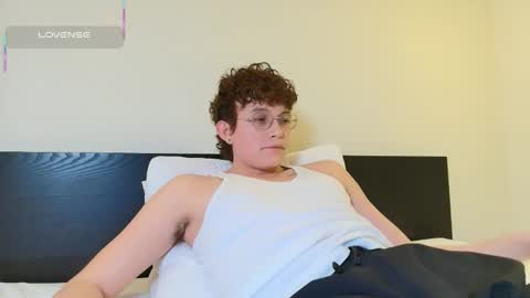 Snapshot of anddres_boss chatting on 03/25/26, 08:26 Tell Me ANDRESS ----- online show from 03/25/26, 08:26