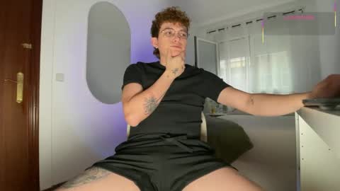 Snapshot of anddres_boss chatting on 05/17/26, 11:28 Tell Me ANDRESS ----- online show from 05/17/26, 11:28