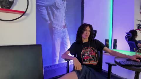 anddy_hugecock online show from 05/20/26, 05:52