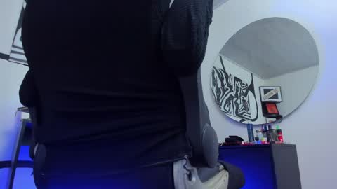 Andrs   -                   online show from 05/28/26, 01:47