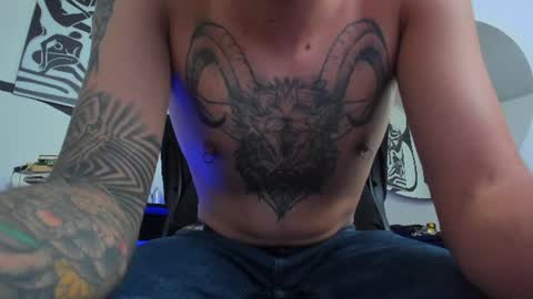 Snapshot of anders_x chatting on 07/10/26, 01:32 Andrs - online show from 07/10/26, 01:32