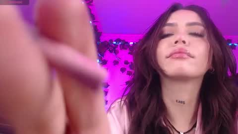 Andra de la Rosse online show from 02/26/26, 09:19