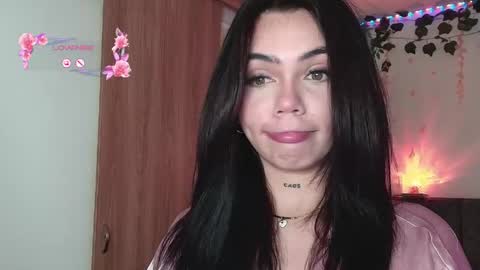 Snapshot of andra_rosse chatting on 05/21/26, 05:36 Andra de la Rosse online show from 05/21/26, 05:36
