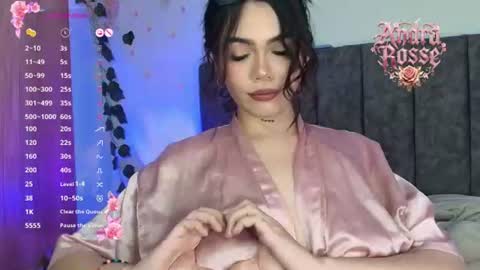 Snapshot of andra_rosse chatting on 07/15/26, 11:32 Andra de la Rosse online show from 07/15/26, 11:32