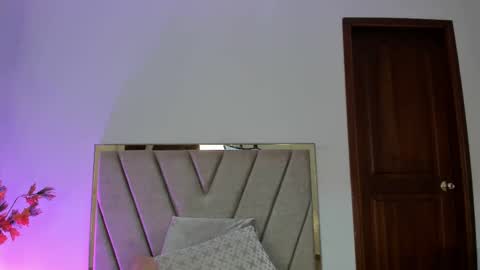 Andra Cyrus online show from 02/09/25, 02:07