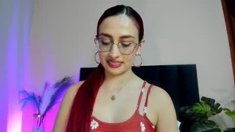 Andra Cyrus online show from 12/23/25, 12:08