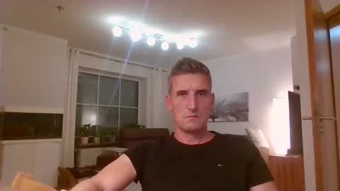 Snapshot of andre029 chatting on 09/30/25, 08:25 Name online show from 09/30/25, 08:25