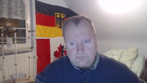 Snapshot of andre124231 chatting on 12/14/24, 06:20 Andre online show from 12/14/24, 06:20