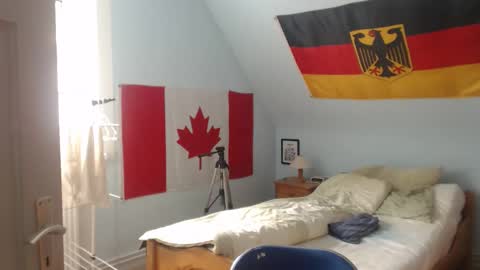 Snapshot of andre124231 chatting on 09/17/25, 11:34 Andre online show from 09/17/25, 11:34