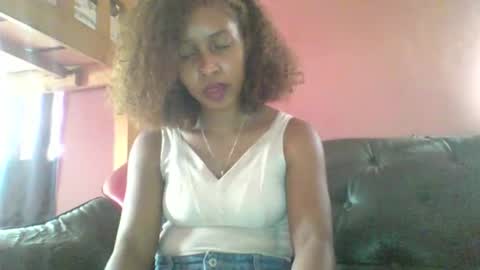 Snapshot of andre415913 chatting on 12/20/25, 10:11 andre415913 online show from 12/20/25, 10:11