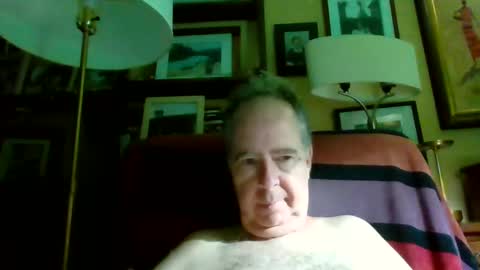 Snapshot of andre6045 chatting on 09/29/25, 01:55 andre6045 online show from 09/29/25, 01:55