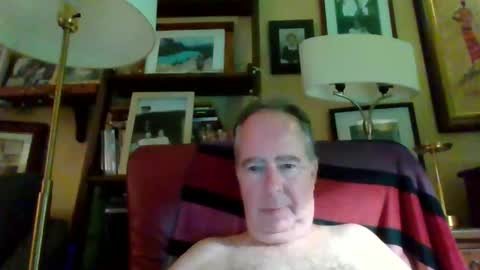 Snapshot of andre6045 chatting on 10/13/25, 12:43 andre6045 online show from 10/13/25, 12:43