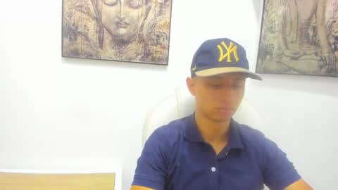 Snapshot of andre_blow chatting on 09/16/25, 11:33 Andre Blow online show from 09/16/25, 11:33