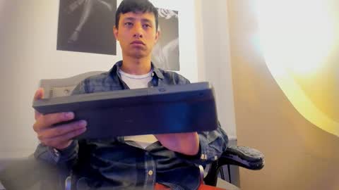 Snapshot of andre_blow chatting on 10/30/25, 02:07 Andre Blow online show from 10/30/25, 02:07