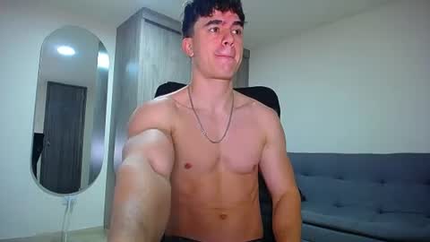 Snapshot of andre_parker chatting on 07/14/26, 11:10 Andre Parker online show from 07/14/26, 11:10