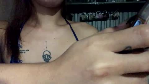 Snapshot of andrea06121998 chatting on 09/09/25, 04:17 andrea06121998 online show from 09/09/25, 04:17