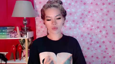 Snapshot of andrea06121998 chatting on 10/22/25, 10:48 andrea06121998 online show from 10/22/25, 10:48