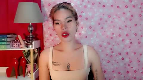 Snapshot of andrea06121998 chatting on 10/27/25, 11:25 andrea06121998 online show from 10/27/25, 11:25