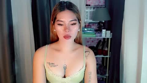 andrea06121998 online show from 04/05/26, 03:31