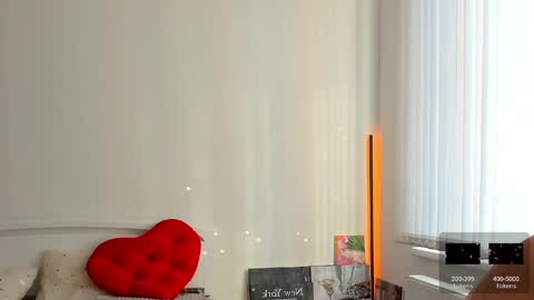 Snapshot of andrea__bass chatting on 05/12/26, 02:47 andrea__bass online show from 05/12/26, 02:47