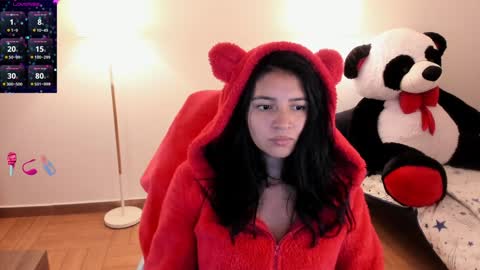 Snapshot of andrea_bonnie chatting on 01/25/25, 11:43 andrea_bonnie online show from 01/25/25, 11:43