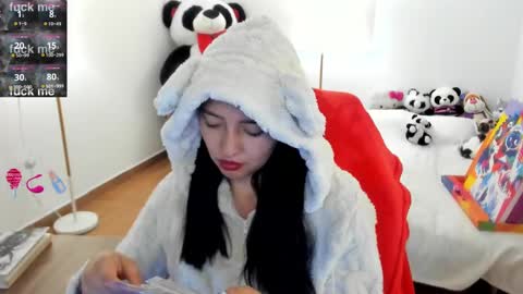 Snapshot of andrea_bonnie chatting on 02/11/25, 08:20 andrea_bonnie online show from 02/11/25, 08:20