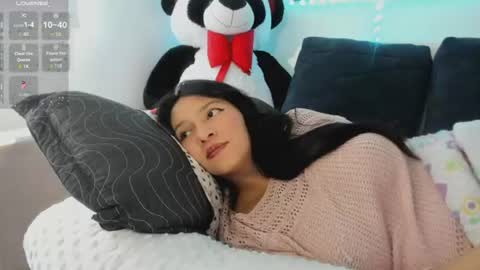 Snapshot of andrea_bonnie chatting on 07/24/26, 01:42 andrea_bonnie online show from 07/24/26, 01:42